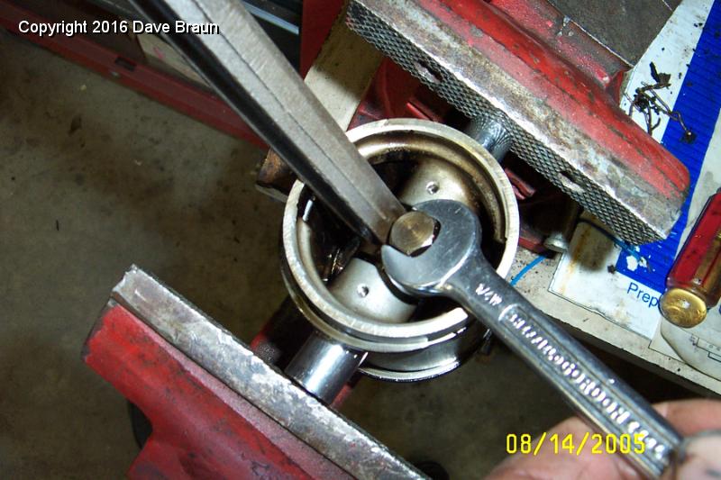 MGTD15470/Engine XPAG TD2 15613/Engine Teardown/removing small end